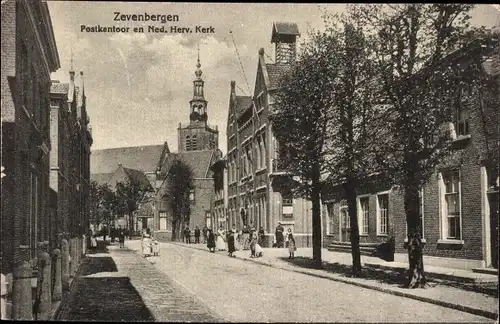 Ak Zevenbergen Nordbrabant, Postkantoor en Ned. Herv. Kerk