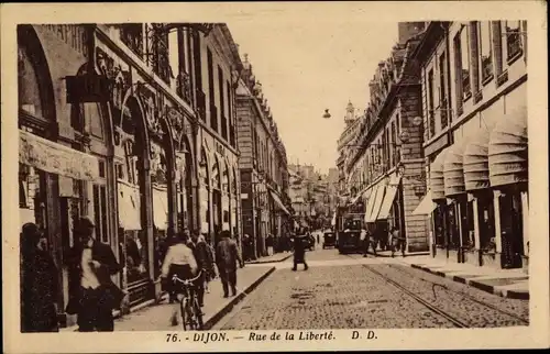 Ak Dijon Côte d'Or, Rue de la Liberté, Straßenbahn, Geschäfte