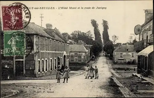 Ak Tilly Sur Seulles Calvados, l'Hôtel Morel et la route de Juvigny