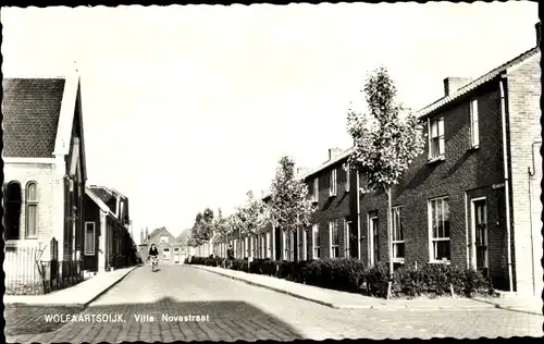 Ak Wolphaartsdijk Zeeland Niederlande, Villa Novastraat