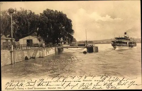 Ak Neuwied am Rhein, Flussufer, Anleger, Dampfschiff