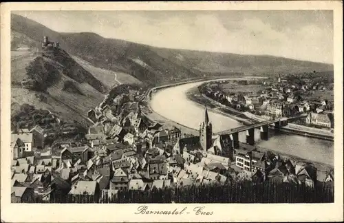 Ak Bernkastel Kues an der Mosel, Blick über die Stadt, Panorama