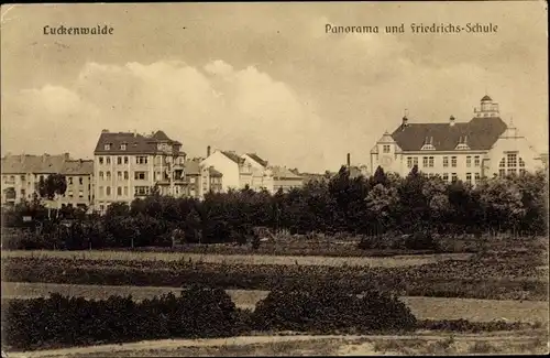 Ak Luckenwalde in Brandenburg, Panorama und Friedrich Schule