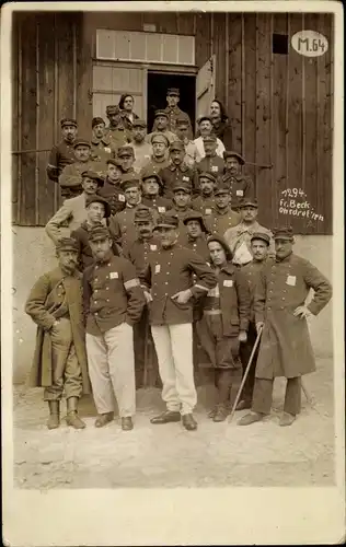 Ak Ohrdruf in Thüringen, Gefangenenlager, Gruppenportrait