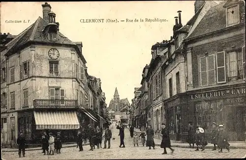 Ak Clermont Oise, Rue de la Republique, Geschäfte, Passanten