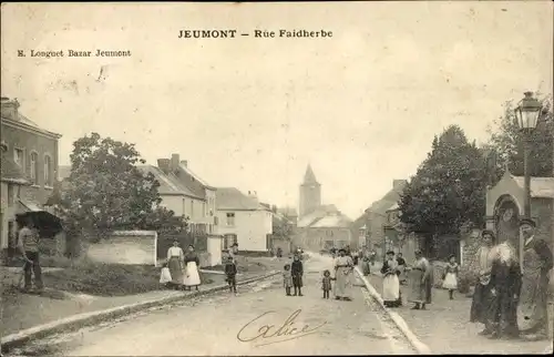 Ak Jeumont Nord, Rue Faidherbe, Passanten