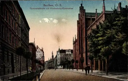 Ak Bytom Beuthen Oberschlesien, Gymnasialstraße mit Hindenburg-Gymnasium