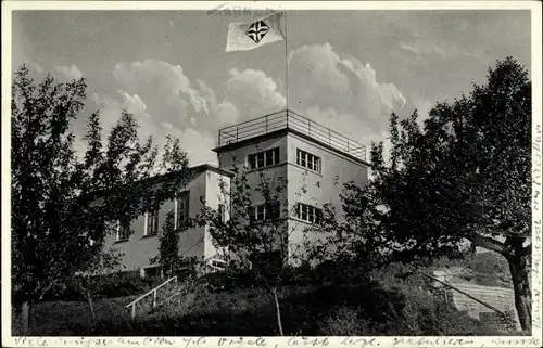 Foto Ak Nürnberg in Mittelfranken, Gebäude, Fahne, Bäume