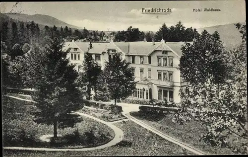 Ak Friedrichroda im Thüringer Wald, Blick auf Hotel Waldhaus mit Park