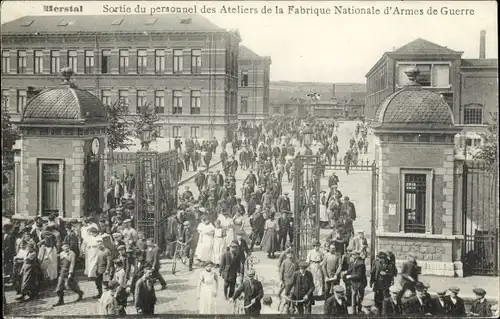 Ak Herstal Wallonien Lüttich, Sortie du personnel des Ateliers de la Fabrique Nationale d'Armes