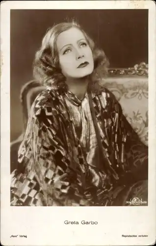 Ak Schauspielerin Greta Garbo, Portrait, Ross Verlag