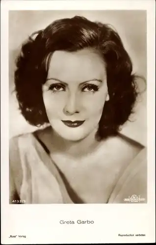 Ak Schauspielerin Greta Garbo, Portrait, Ross Verlag 4132/3