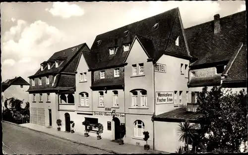 Ak Briedel an der Mosel, Hotel Pension Briedeler Haus, Außenansicht, Weinkellerei