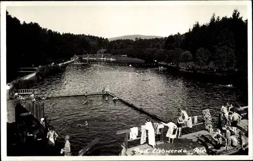 Foto Ak Lázně Libverda Bad Liebwerda Reg. Reichenberg, Das Schwimmbad