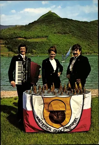 Ak Kaltern an der Weinstraße Caldaro sulla Strada del Vino Südtirol, Original Kaltener Glockentrio