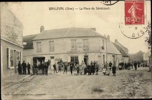 Ak Bailleval Oise, La Place de Senecourt