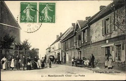 Ak Montjavoult Oise, La Poste, Passanten