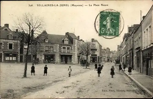 Ak Villaines-la-Juhel Mayenne, La Place Neuve