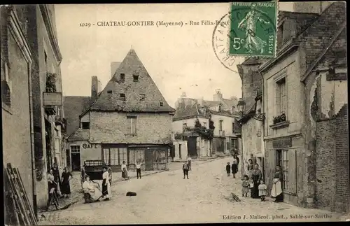 Ak Château Gontier sur Mayenne, Rue Felix Rigat