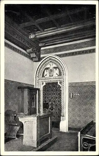 Ak Berndorf an den Triesting Niederösterreich, Volks- und Hauptschulen, Lehrzimmer im gotischen Stil