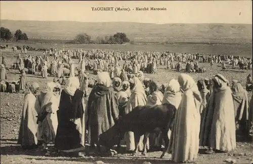Ak Taourirt Marokko, Marché Marocain, Marktplatz in der Wüste