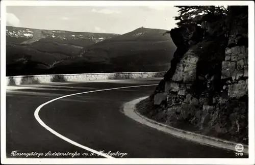 Ak Schreiberhau Mariental im Riesengebirge Schlesien, Sudetenstraße m. d. Hochgebirge, Reifträger