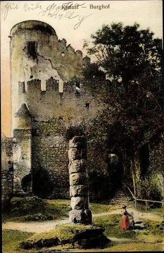 Ak Sobieszów Hermsdorf Kynast Riesengebirge Schlesien, Burghof