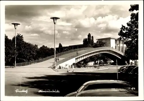 Foto Ak Düsseldorf Nordrhein Westfalen, Blick auf die Aluminiumbrücke