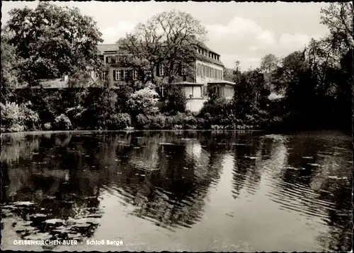 Ak Buer Gelsenkirchen im Ruhrgebiet, Blick über den See zum Schloss Berge