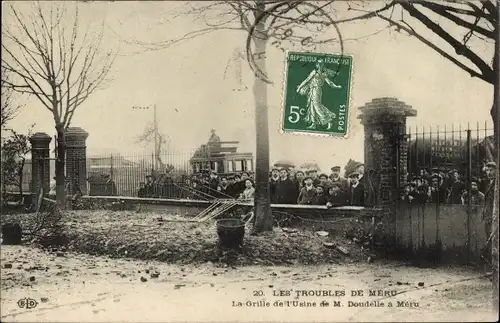 Ak Meru Oise, La Grille de l'Usine de M. Doudelle