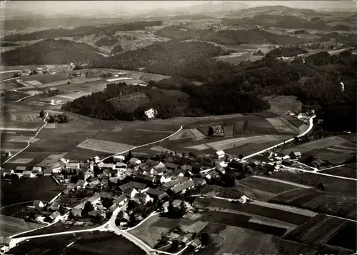 Ak Iggensbach Niederbayern, Ortsansicht, Luftbild, Panorama