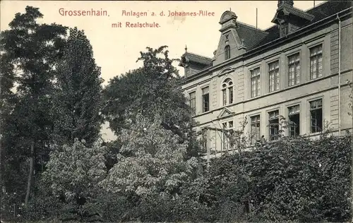 Ak Großenhain in Sachsen, Anlagen a. d. Johannesallee mit Realschule