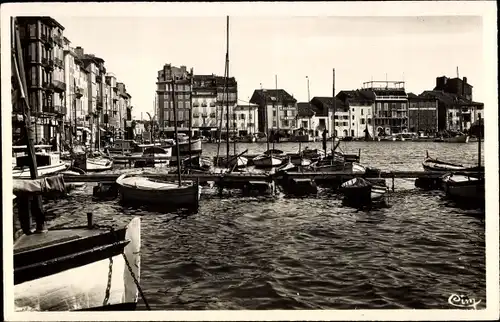 Ak Toulon Var, Vue sur les Quais