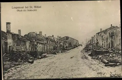 Ak Loupmont Meuse, Straßenpartie, Kriegszerstörung 1. WK