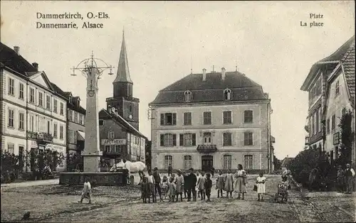 Ak Dannemarie Dammerkirch Elsass Haut Rhin, Platz