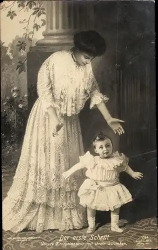 Ak Der erste Schritt, Kronprinzessin Cecilie von Preußen, Prinz Wilhelm, Liersch 1766
