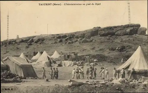 Ak Taourirt Marokko, L'Administration au pied du Djorf, Zelte
