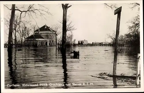 Ak Zierikzee Zeeland Niederlande, Watersnood 1953, Grachtweg met Station