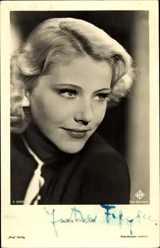 Ak Schauspielerin Jutta Freybe, Portrait, Ufa Film, Ross Verlag A 2439 2