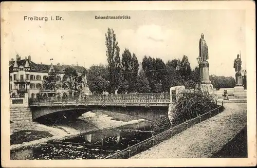 Ak Freiburg im Breisgau, Kaiserstraßenbrücke, Denkmal