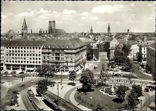 Ak München, Sendlinger Tor Platz und Blick auf die Innenstadt, Straßenbahn