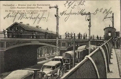 Ak Herbesthal Lontzen Wallonien Lüttich, Brücke über die Bahnstrecke Köln-Paris