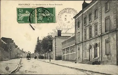 Ak Beaugency Loiret, Gendarmerie et Route Nationale