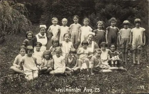 Foto Ak Weilmünster im Taunus Hessen, Kinder-Gruppenbild, August 1925