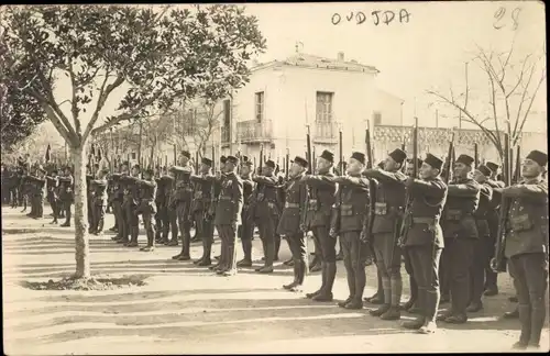 Ak Oudjda Oujda Marokko, Soldaten