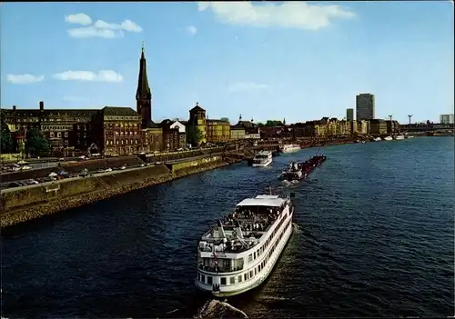 Ak Düsseldorf am Rhein, Rheinufer, Schiff