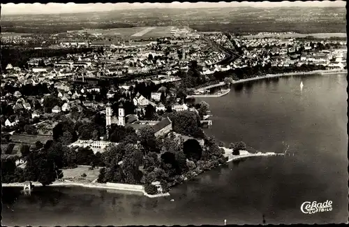 Ak Friedrichshafen am Bodensee, Schloßkirche mit der Stadt, Luftaufnahme