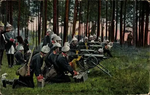 Ak Maschinengewehrabteilung im Feuer, Geschütze