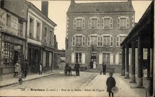 Ak Bracieux Loir et Cher, Rue de la Halle, Hotel du Cygne, Geschäft
