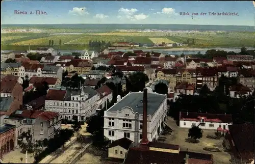 Ak Riesa an der Elbe Sachsen, Stadt v. d. Trinitatiskirche gesehen